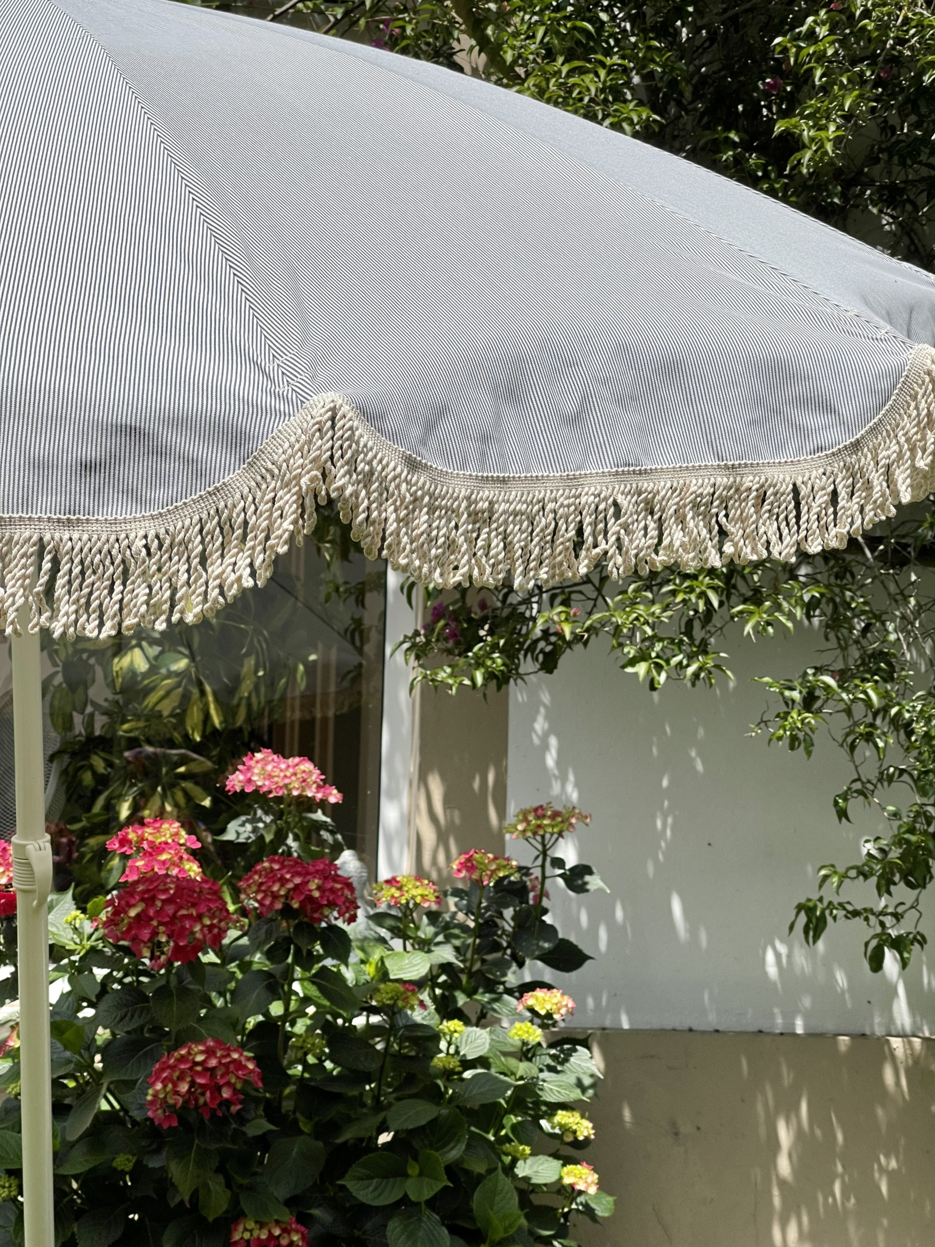 PARASOL TERRAZA 2 M. LONETA CON FLECOS