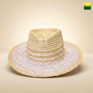Sombrero de Paja y Fibras naturales trenzada con Detalles Blancos